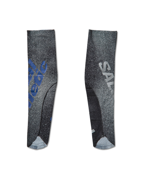 Front and back view of WIND RUSH ARM SLEEVES Mental Athletic, compression trail sleeves with lightweight ergonomic design