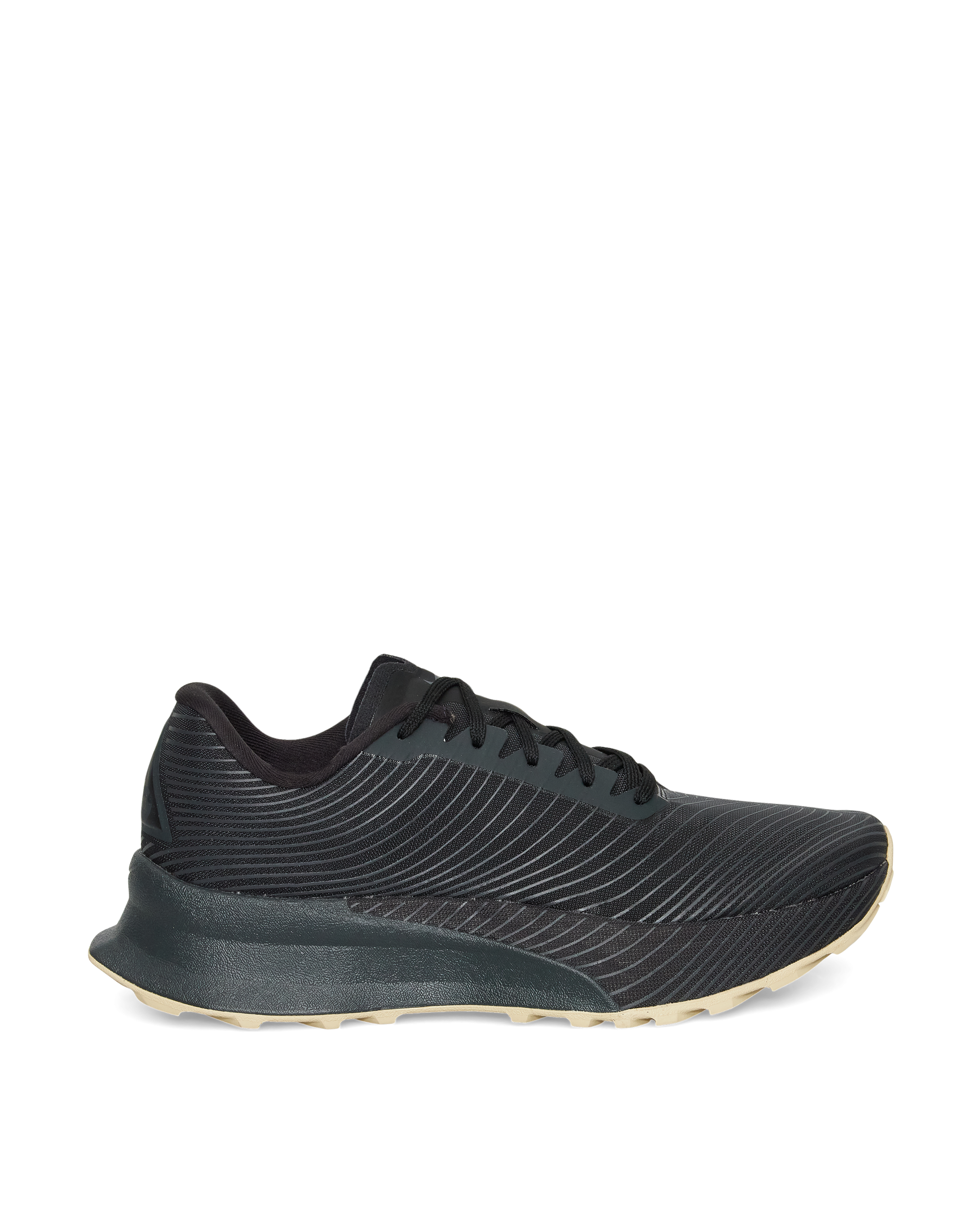 ACG Ultrafly Trail SP total black trail running shoe with cushioned ZoomX midsole.